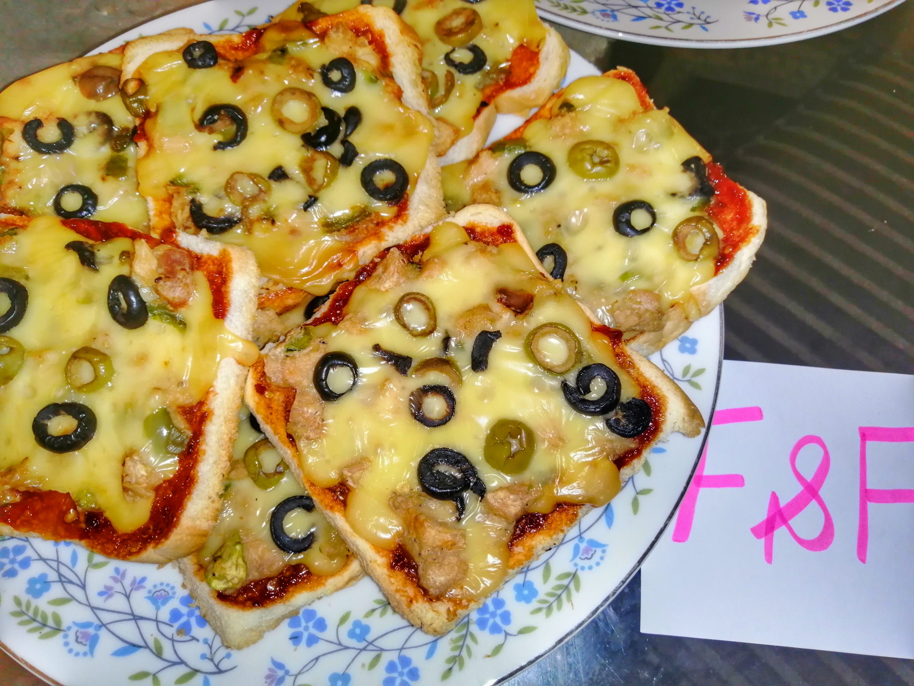 Bread Pizza By Nimra Zahid